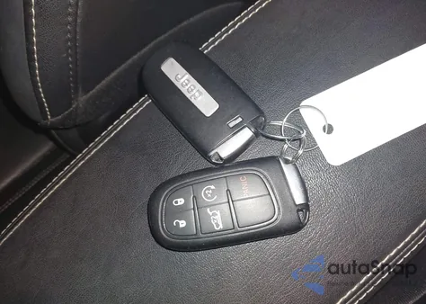 2014 Jeep Cherokee Limited из США, поврежденный, VIN 1C4PJMDS8EW296694